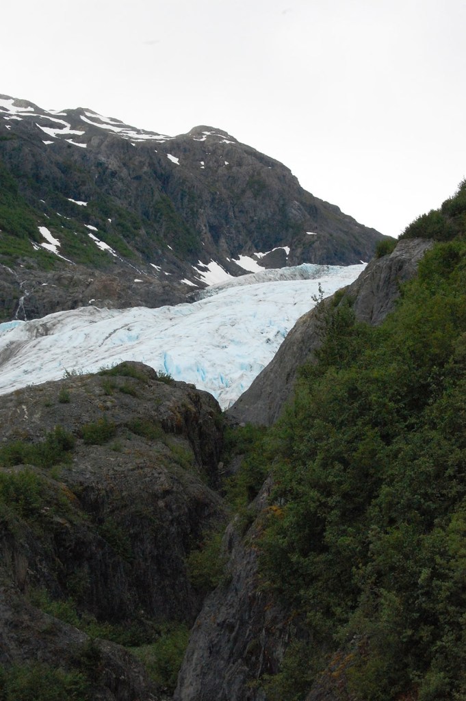 aproaching the glacier